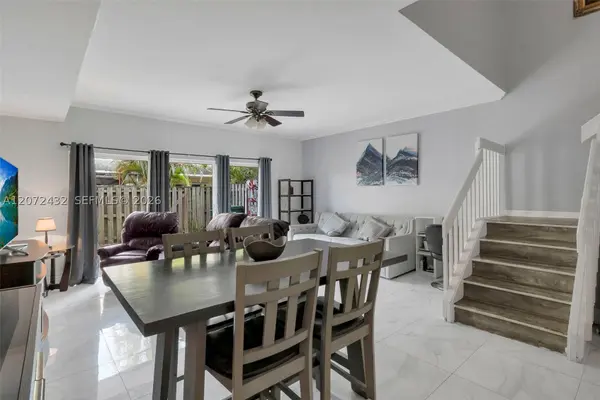 11855 SW 99th St, Miami, FL 33186