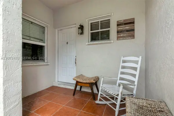 11855 SW 99th St, Miami, FL 33186