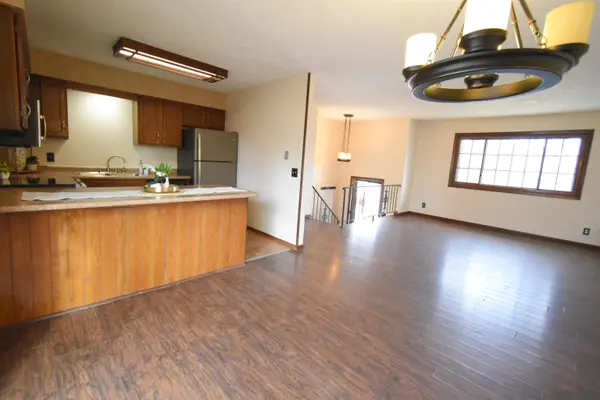 916 Pine St, South Sioux City, NE 68776