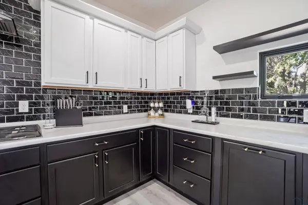 407 2nd Ave, South Sioux City, NE 68776