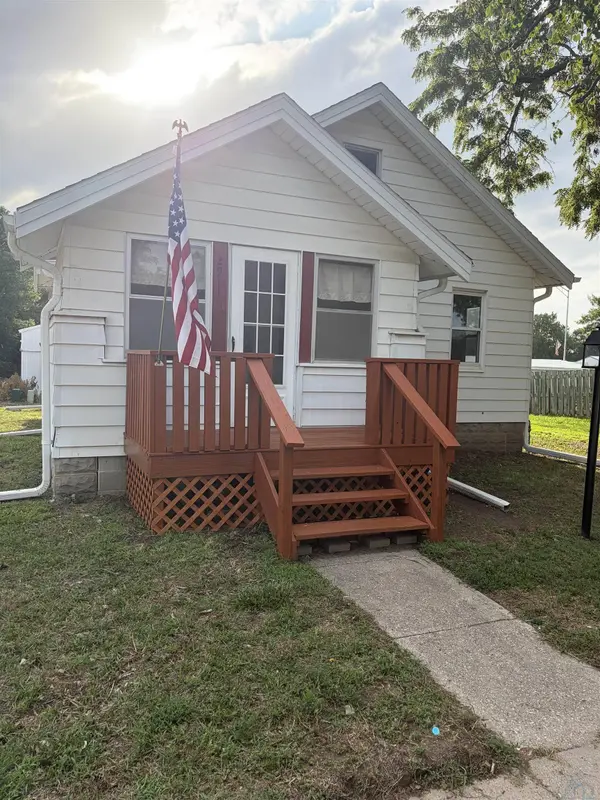 2911 2nd Ave, South Sioux City, NE 68776