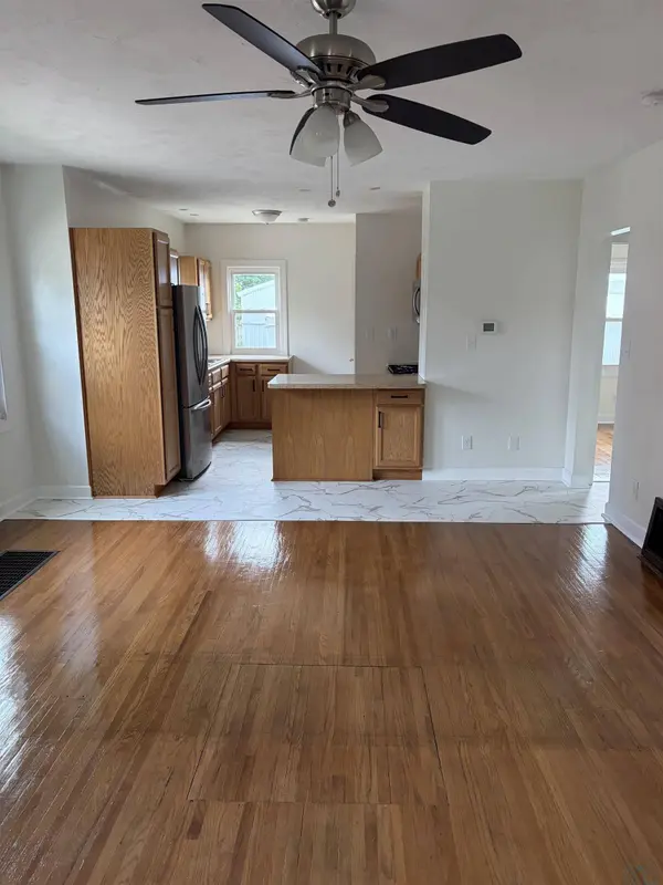 2911 2nd Ave, South Sioux City, NE 68776