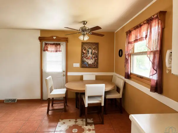 2110 Allan St, Sioux City, IA 51103
