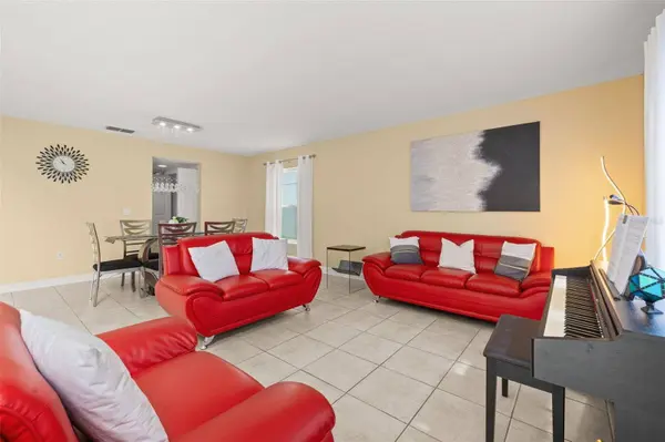 5253 SUNSET CANYON DR, Kissimmee, FL 34758