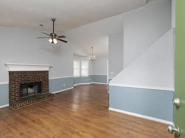 16 Huntcliff DR, Cartersville, GA 30121