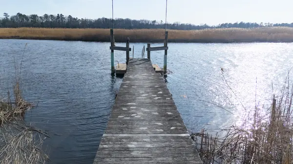 416 Aetna Dr, Corbin City, NJ 08270-2572