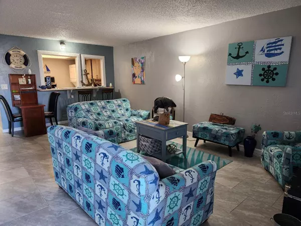 400 AUBURN DR #3, Daytona Beach, FL 32118