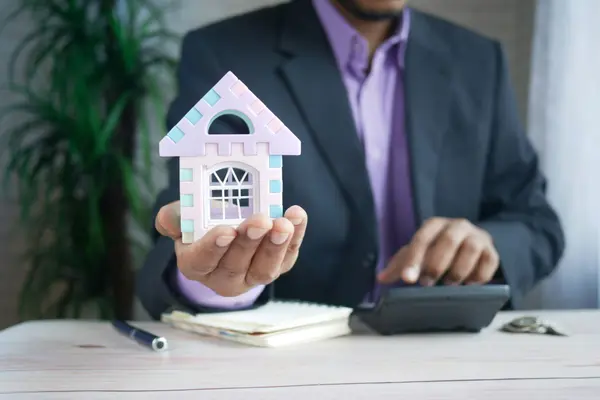 Choosing the Right REALTOR® Can Make All the Difference,Christian Lucia