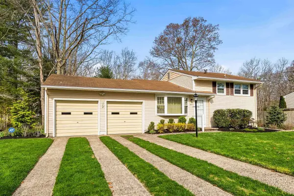 211 Elaine Dr, Galloway Township, NJ 08205