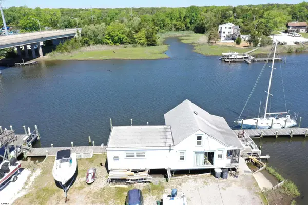 709 Lindbergh Ave, Galloway Township, NJ 08205