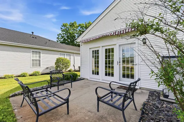 104 Brewster Dr, Smithville, NJ 08205