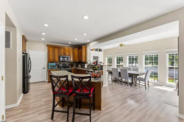 137 Delaware Ave, Egg Harbor Township, NJ 08234