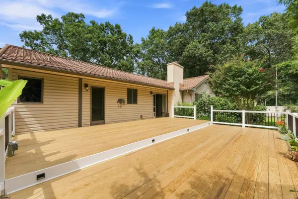 132 Alder Ave, Egg Harbor Township, NJ 08234