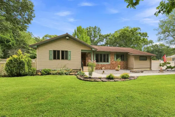 132 Alder Ave