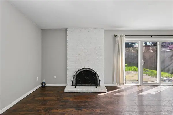 3213 Magicwoods CT, Sacramento, CA 95827