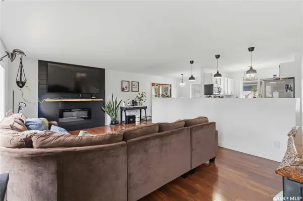 30 Cory PLACE, Saskatoon, SK S7M 5G8