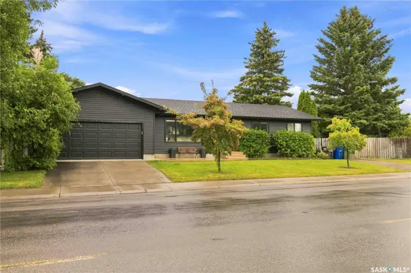 30 Cory PLACE, Saskatoon, SK S7M 5G8