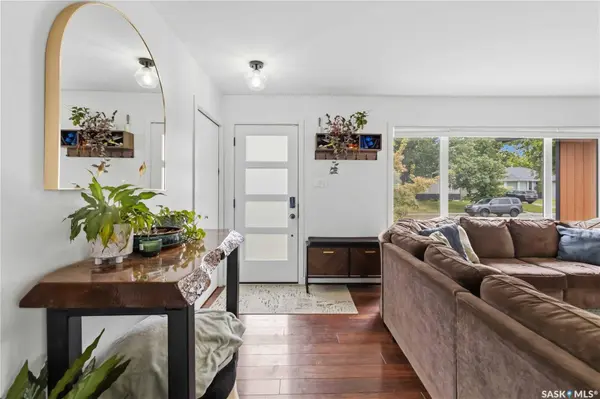 30 Cory PLACE, Saskatoon, SK S7M 5G8