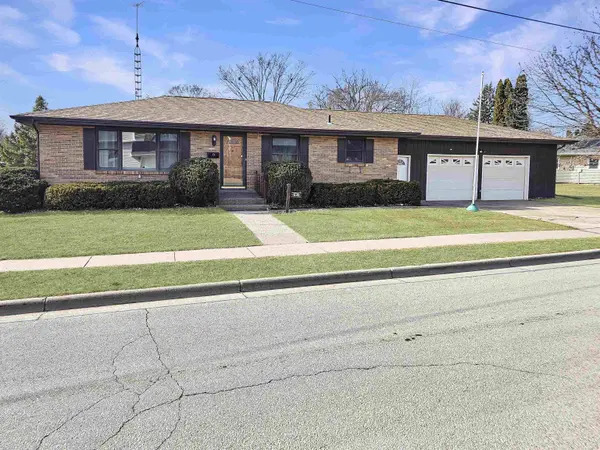 620 N Elm Street, Platteville, WI 53818