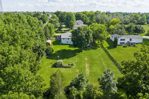 7 Parkwood Dr, Lancaster, WI 53813-1013