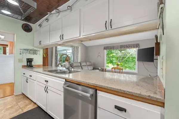 7 Parkwood Drive, Lancaster, WI 53813