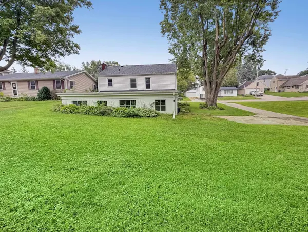 760 N Court Street, Platteville, WI 53818