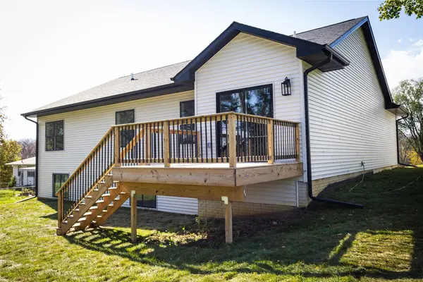 801 S 3rd Street, Winterset, IA 50273