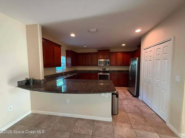 1463 Musgrass CIR, West Melbourne, FL 32904