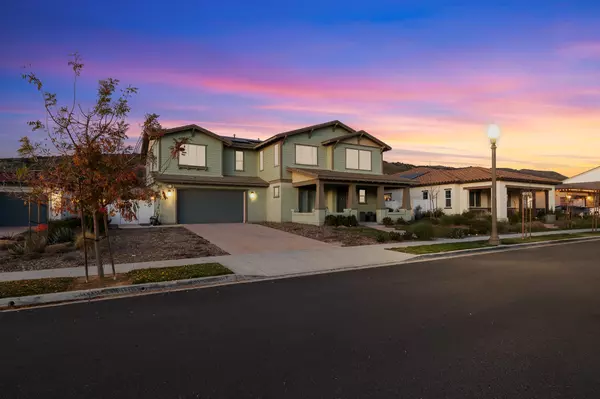 369 Rose St, Fillmore, CA 93015-2088