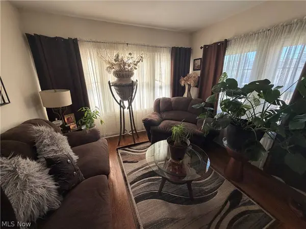 1139 Lexington AVE, Akron, OH 44310