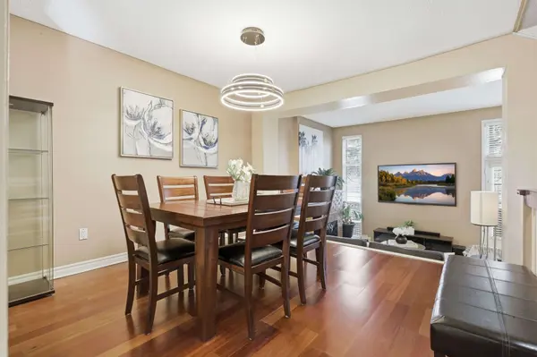 24 Reid DR #21, Mississauga, ON L5M 2A6