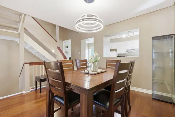 24 Reid DR #21, Mississauga, ON L5M 2A6