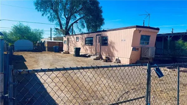 2114 Balboa DR