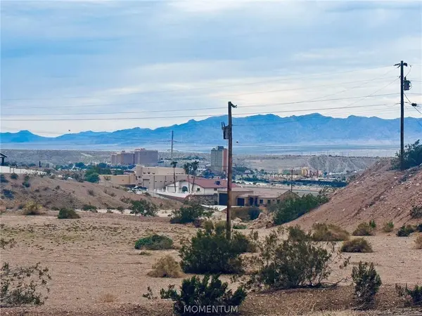 640 Oak AVE, Bullhead City, AZ 86429