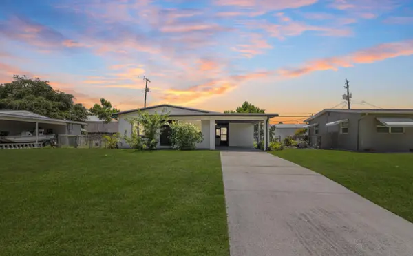 2189 Smathers Cir S, Melbourne, FL 32935-3147