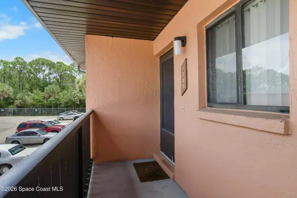 1602 University LN #1305, Cocoa, FL 32922