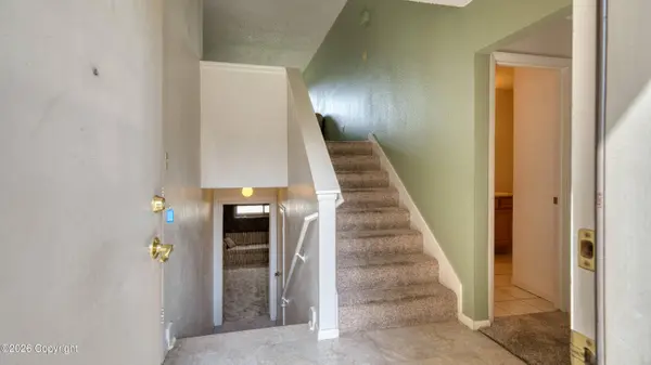 1100 Bighorn Cir, Gillette, WY 82716