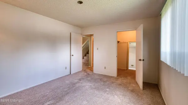 1100 Bighorn Cir, Gillette, WY 82716