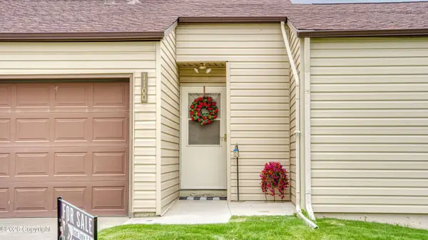 1100 Bighorn Cir, Gillette, WY 82716
