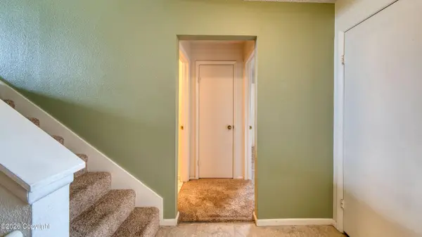 1100 Bighorn Cir, Gillette, WY 82716