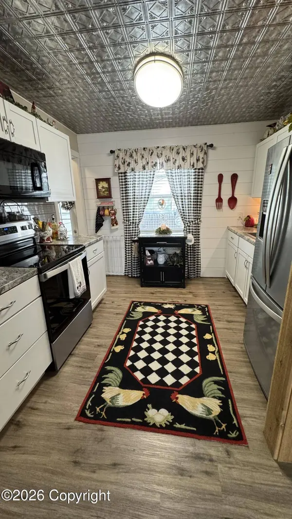 511 Longmont St, Gillette, WY 82716