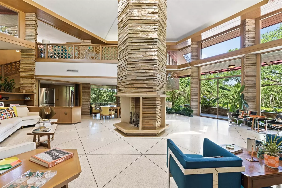 Fort Worth, TX 76109-2613,3720 Autumn Dr