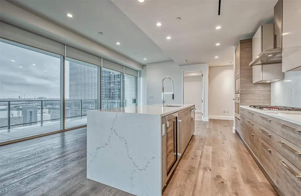 7901 Windrose Ave #1001, Plano, TX 75024-0329