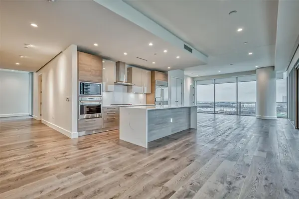 7901 Windrose Ave #1001, Plano, TX 75024-0329