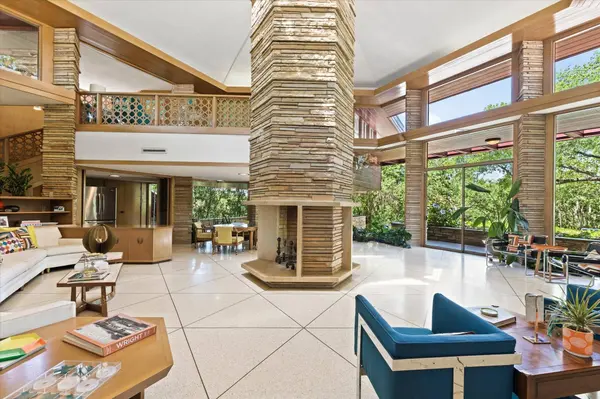 3720 Autumn Dr, Fort Worth, TX 76109-2613