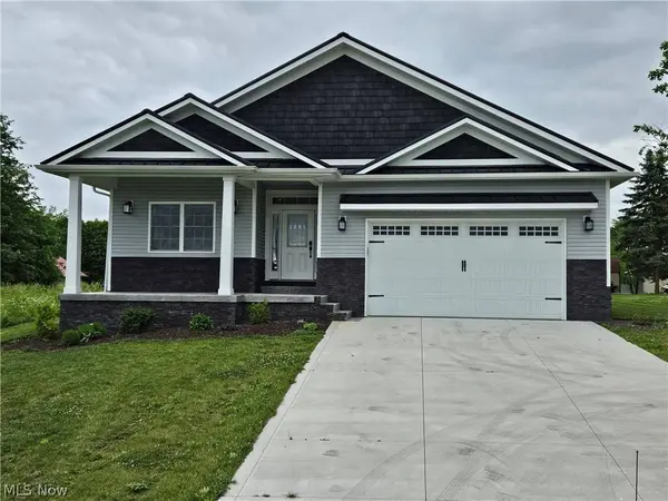 15066 Monroe Mills RD, Mount Vernon, OH 43050