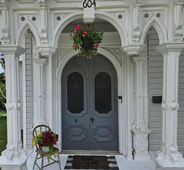 604 E Ohio Avenue, Mount Vernon, OH 43050