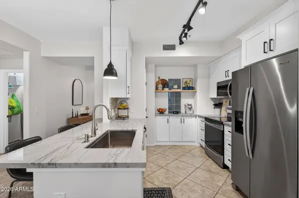 435 W RIO SALADO Parkway #204, Tempe, AZ 85281