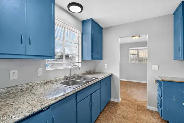 1032 N 27TH Drive, Phoenix, AZ 85009