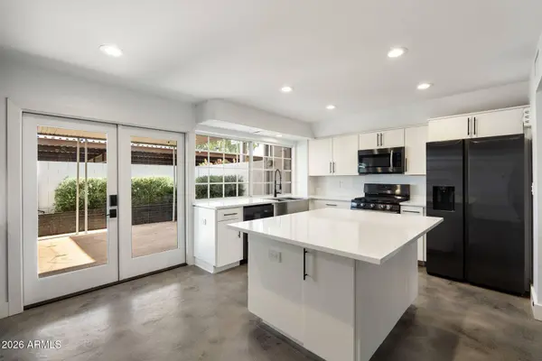 4208 N PARKWAY Avenue, Scottsdale, AZ 85251